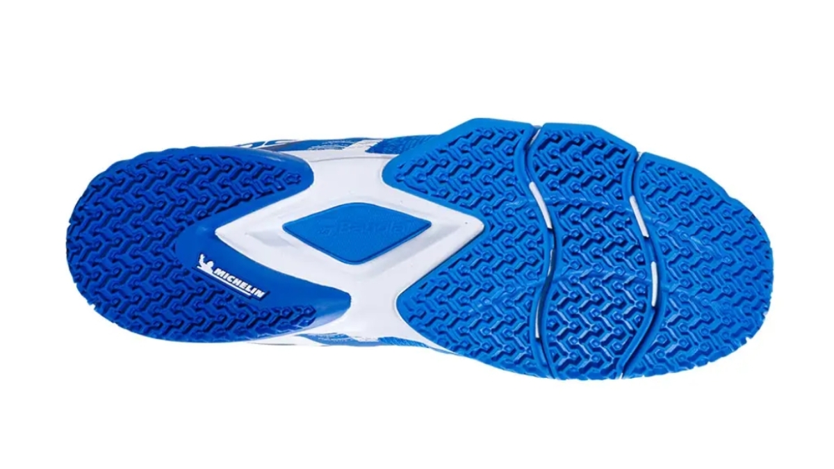 review babolat movea giải pháp hoàn hảo cho đôi chân