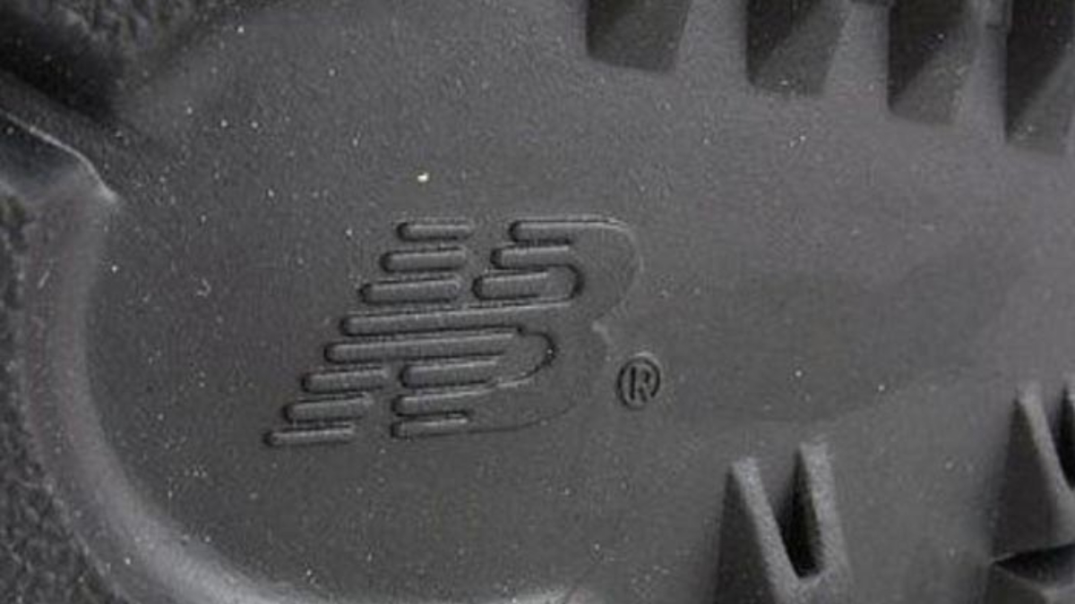 cách phân biệt new balance real và fake với 8 bí quyết