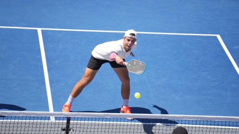 cú đánh groundstroke là gì? chiến thuật hiệu quả trong pickleball