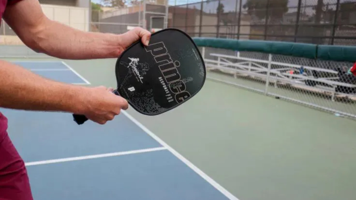 hướng dẫn penhold grip trong pickleball từ a-z dễ hiểu hướng dẫn penhold grip trong pickleball từ a-z dễ hiểu