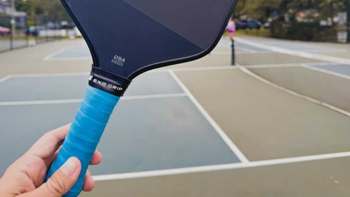 hướng dẫn cách quấn cán vợt pickleball chống trượt và êm tay