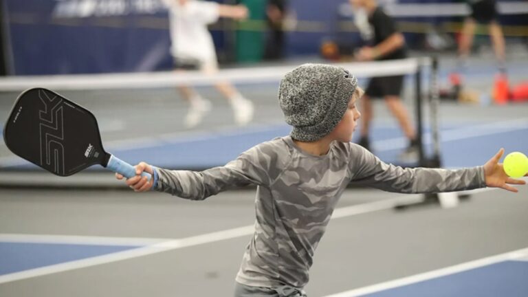 hướng dẫn chọn vợt pickleball cho trẻ em toàn diện chuẩn nhất