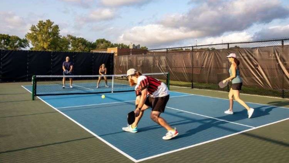 khắc phục lỗi đánh bóng ra ngoài trong pickleball