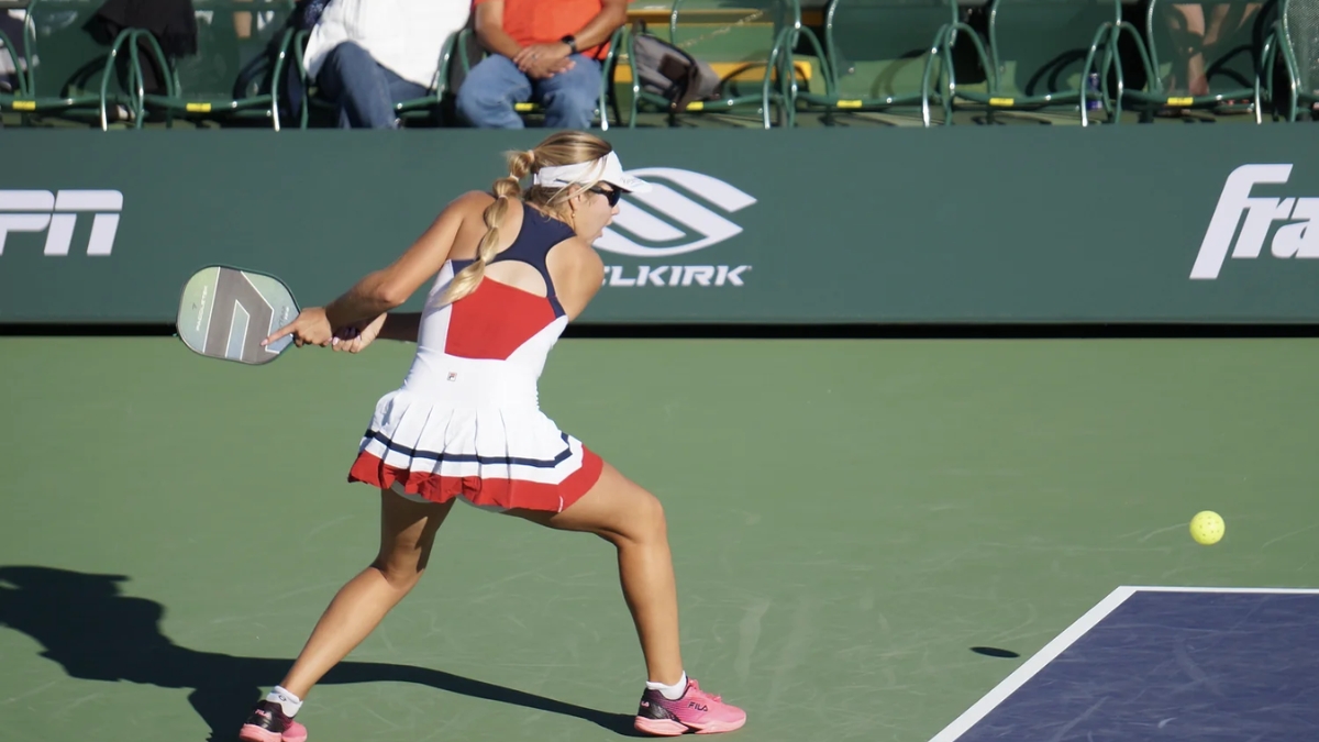 làm chủ kỹ thuật backhand 2 tay - biến điểm yếu thì vũ khí làm chủ kỹ thuật backhand 2 tay - biến điểm yếu thì vũ khí