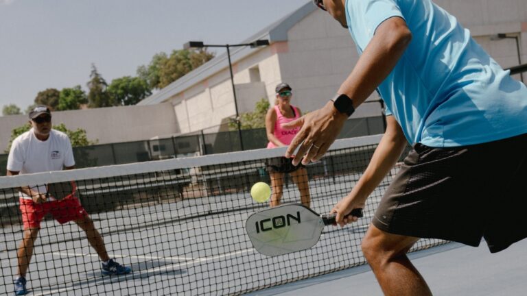 kỹ thuật đánh lob phòng ngự chuẩn hiệu quả trong pickleball