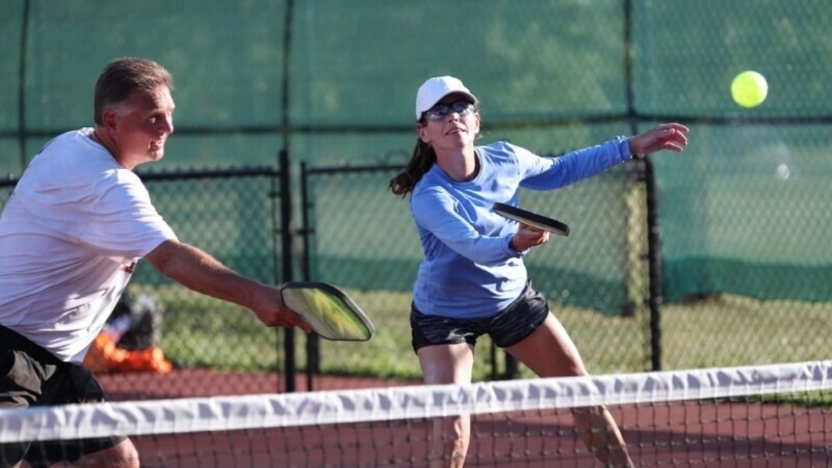 nghệ thuật xử lý những quả out balls trong pickleball nghệ thuật xử lý những quả out balls trong pickleball