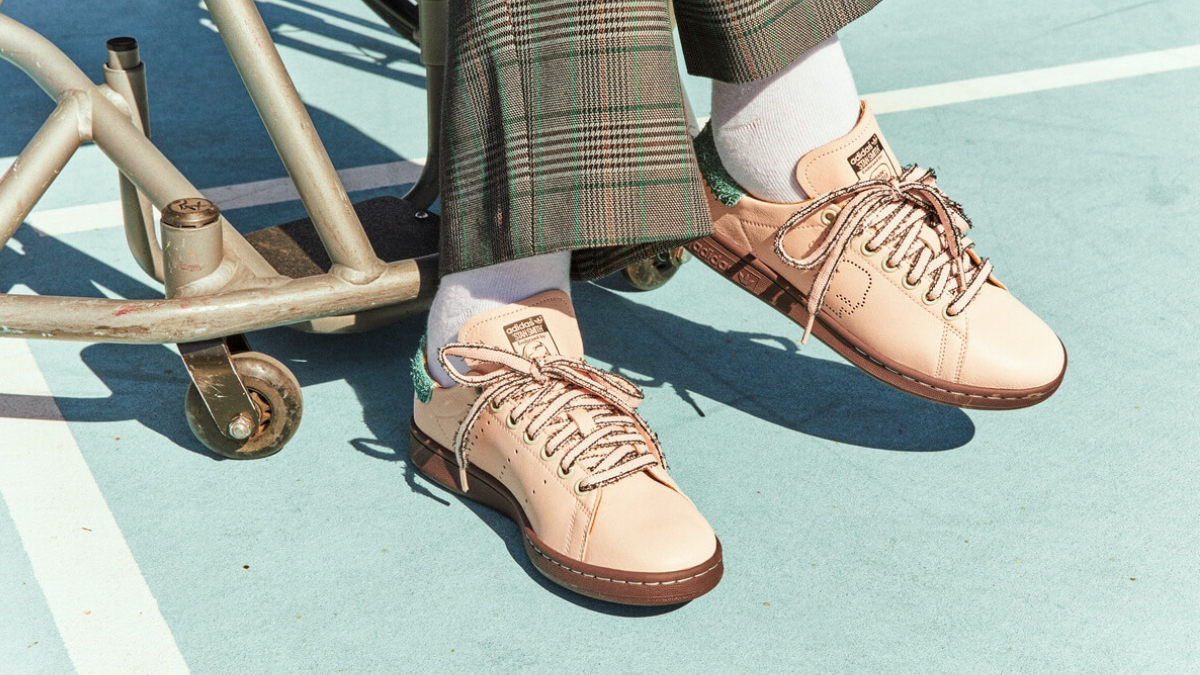 bộ sưu tập adidas x brain dead đầy sự bùng nổ sáng tạo