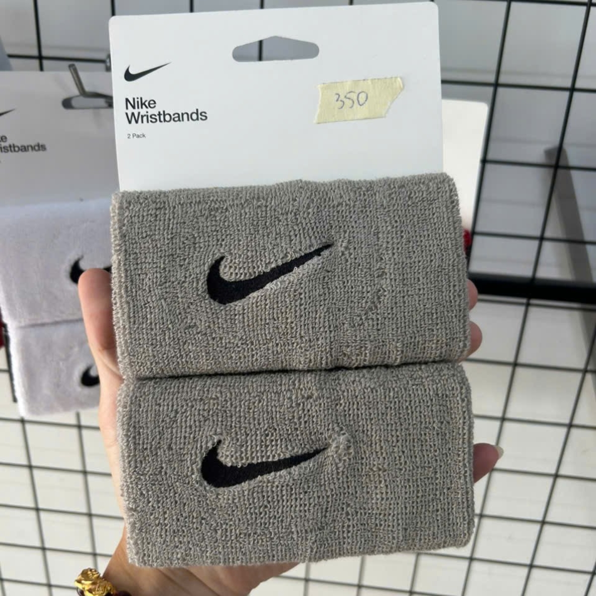 băng tay nike swoosh double wide 'gray' bn2094-078 (2) băng tay nike swoosh double wide 'gray' bn2094-078
