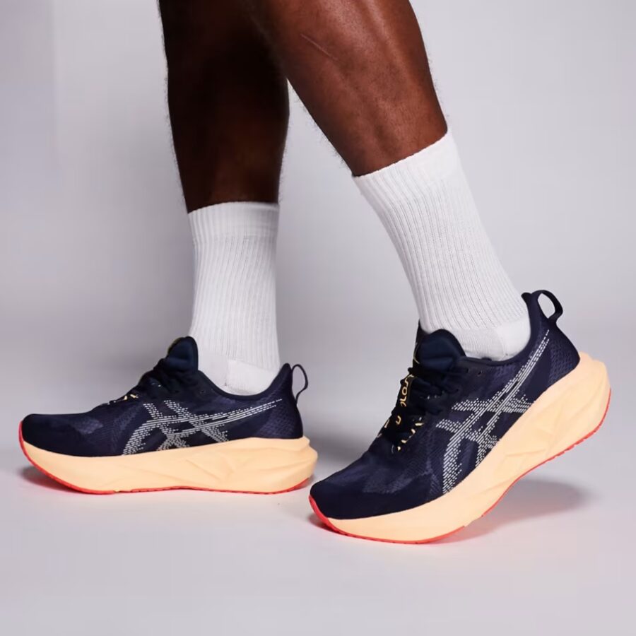 giày chạy bộ asics novablast 5 'midnight/orange glow' 1011b974-404