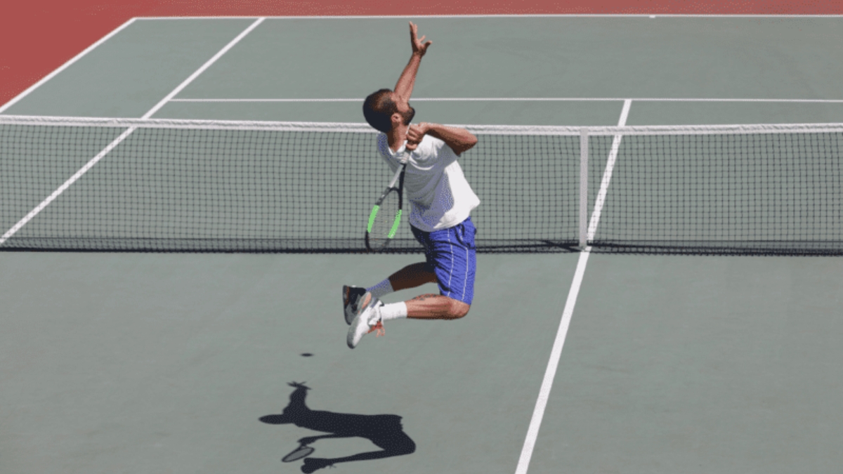 tính bóng hợp lệ trong tennis - bí quyết "in" hay "out"