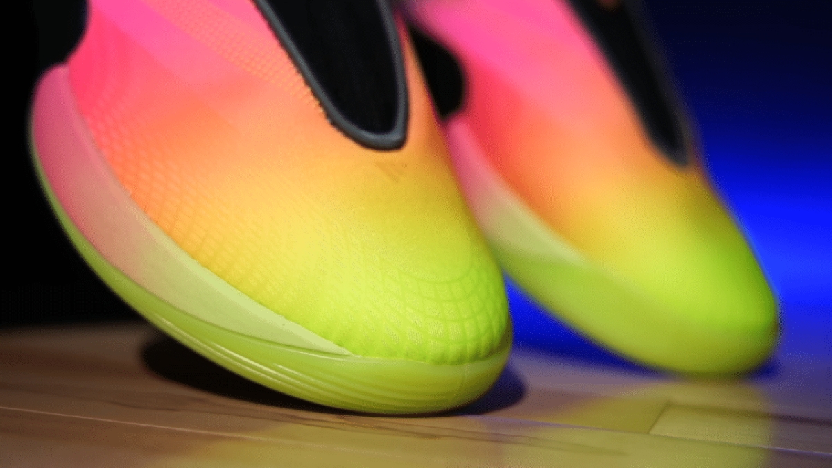 review adidas don issue 7 với 4 tiêu chí cho gameplay