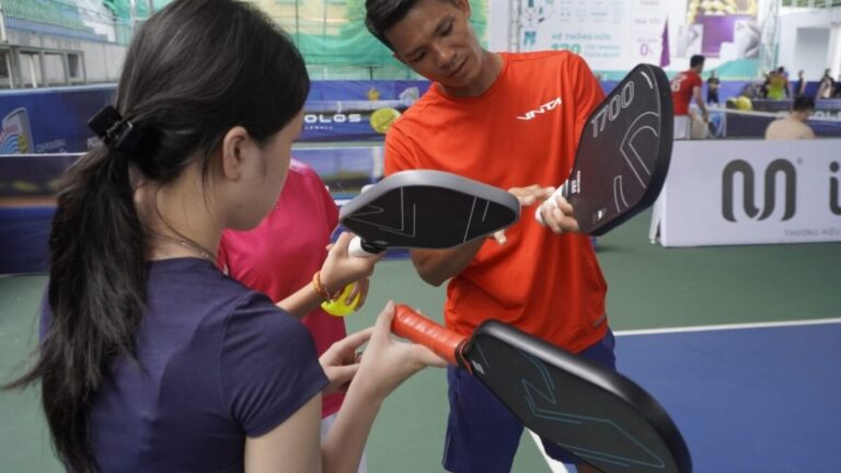 bí quyết chọn đúng, nhận biết vợt pickleball thật và giả