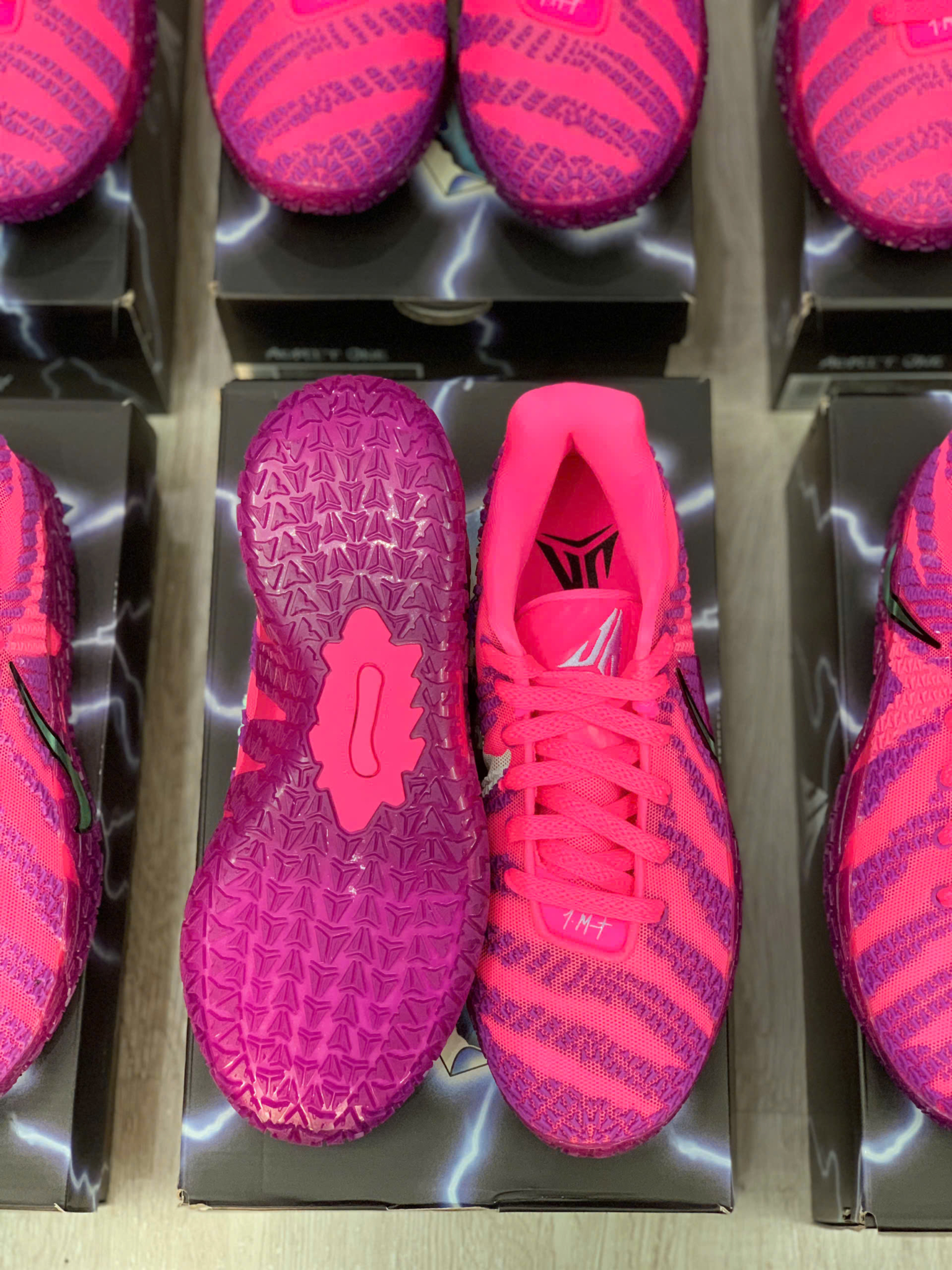 z7010549570951_0017ffb674b241d854cc061acd9bf8ef giày nike ja 3 “max volume” hf2794-600