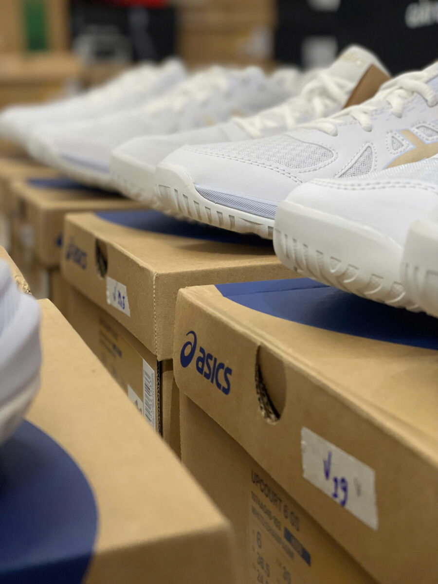 giày asics upcourt 6 'white/champagne' 1074a045-103