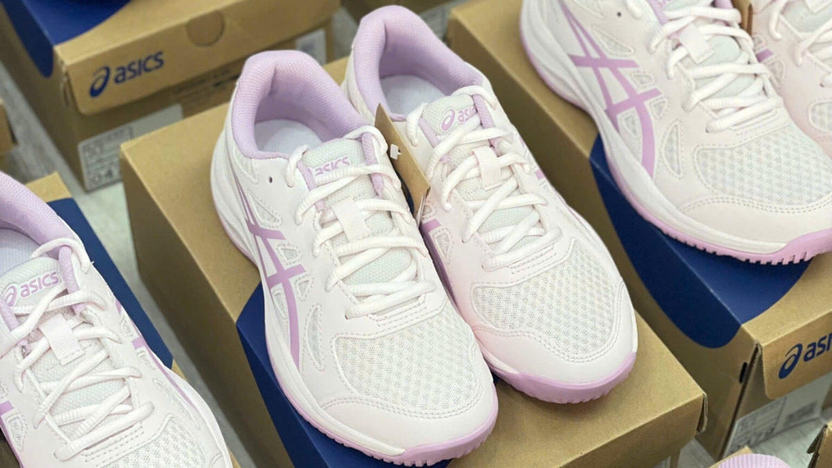 asics upcourt 6: đôi giày cho các môn thể thao trong nhà asics upcourt 6: đôi giày cho các môn thể thao trong nhà