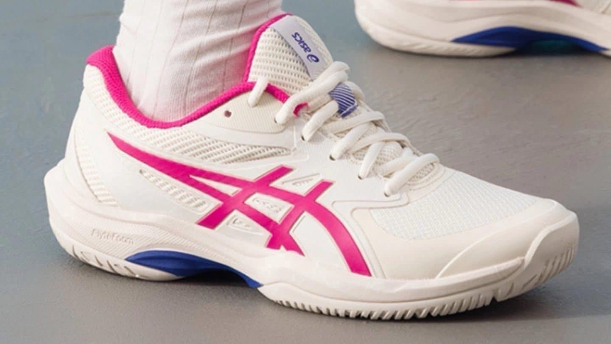 asics upcourt 6 hay game ff: đôi nào đáng mua hơn?