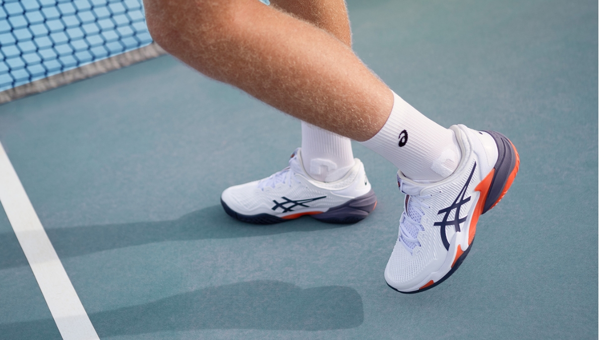 asics upcourt 6 hay game ff: đôi nào đáng mua hơn?