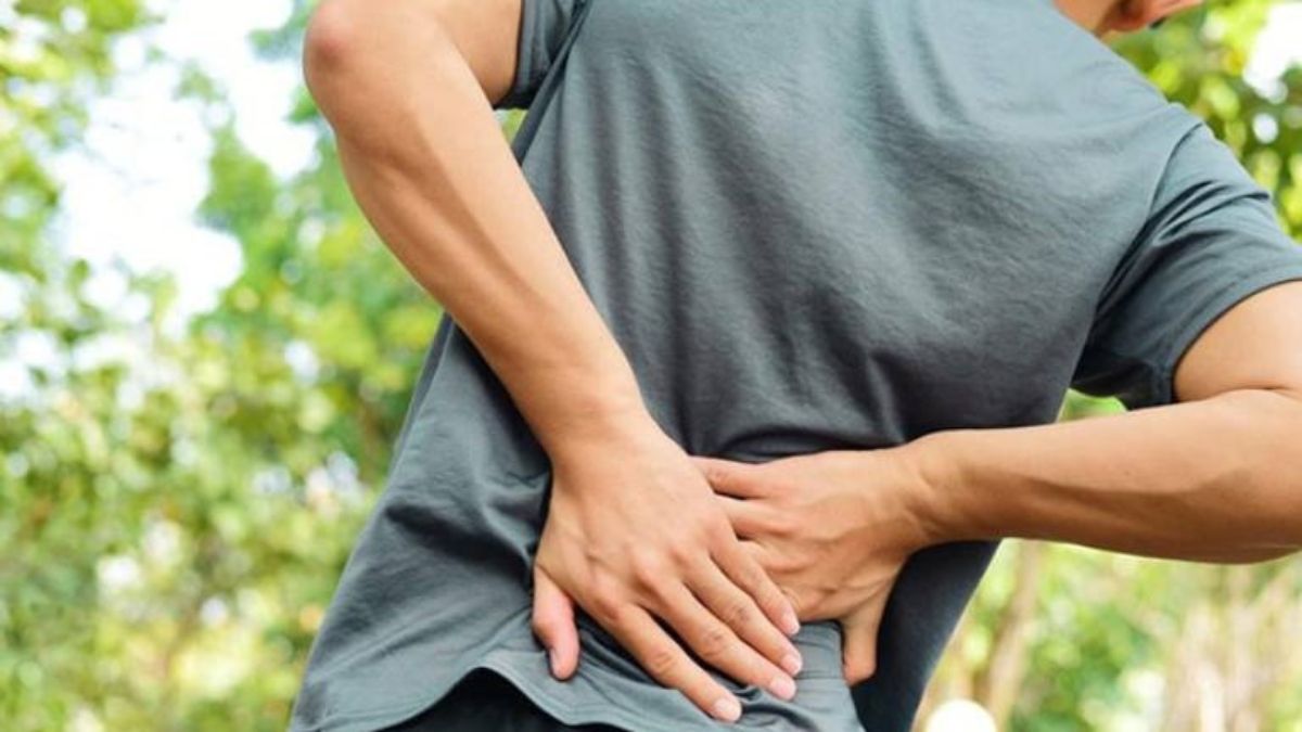 giải mã nguyên nhân và cách trị đau lưng khi chơi tennis giải mã nguyên nhân và cách trị đau lưng khi chơi tennis