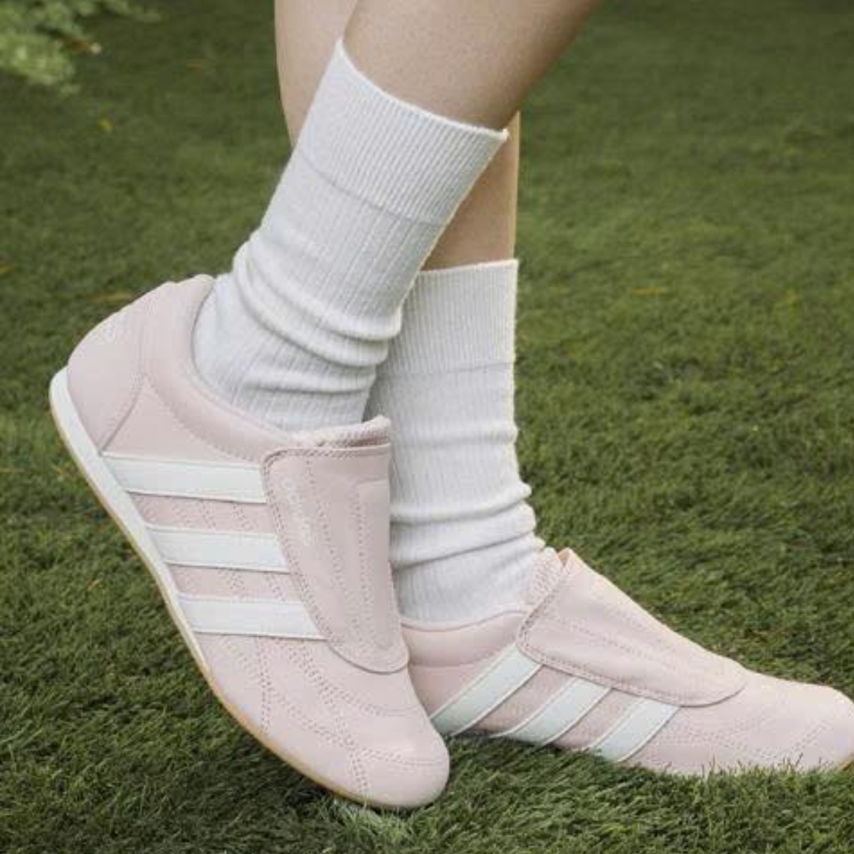 giày adidas tekwen 'putty mauve' jr6480 (2) giày adidas tekwen 'putty mauve' jr6480