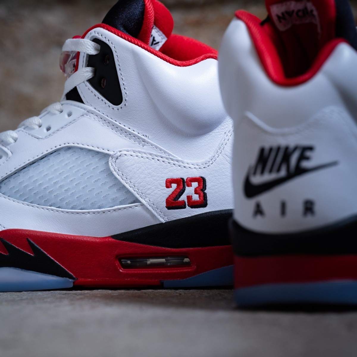 giày air jordan5 og 'fire red' 2025 hq7978-101 (4) giày air jordan5 og 'fire red' 2025 hq7978-101