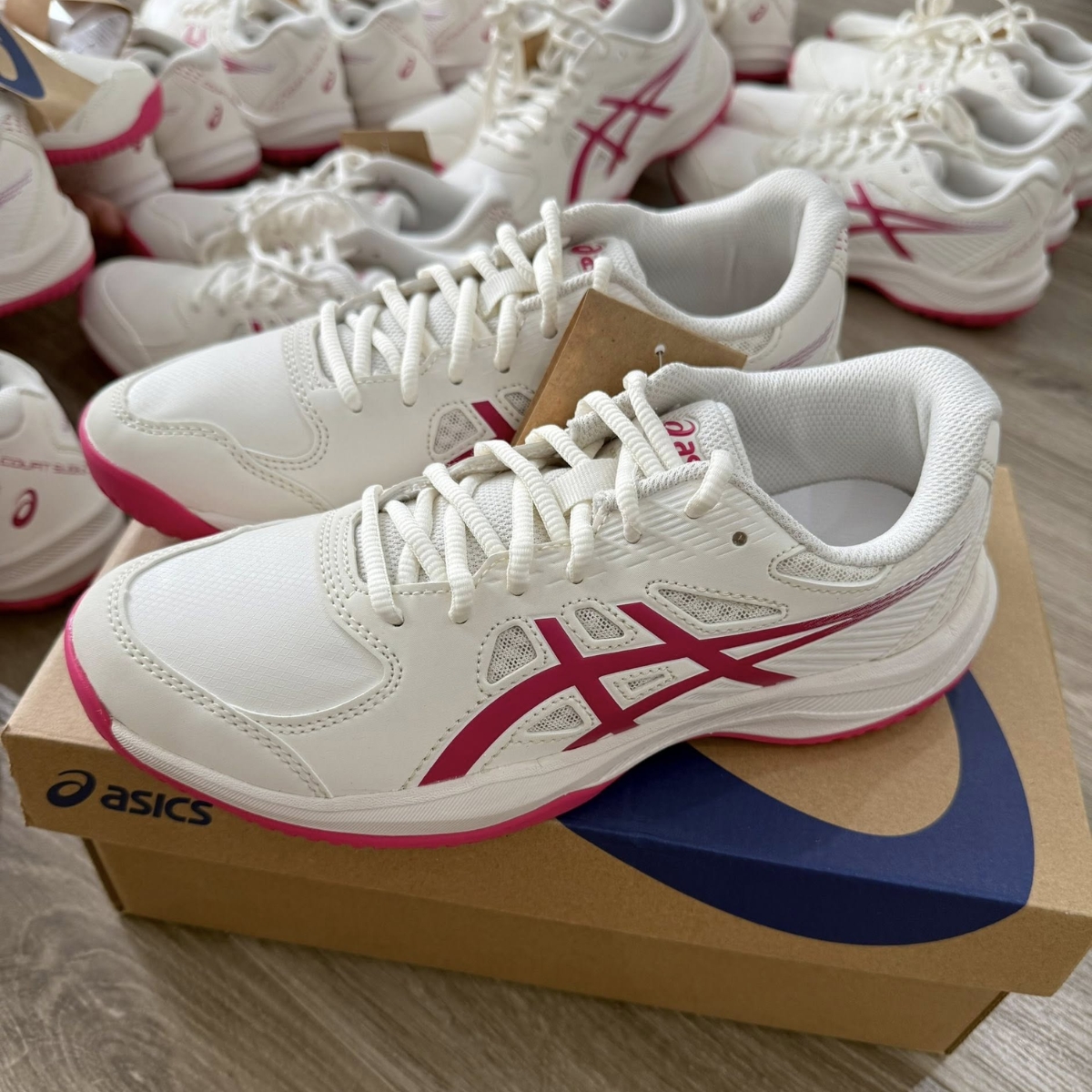 giày asics court slide 4 'cream bright rose' 1042a283-101 (3) giày asics court slide 4 'cream bright rose' 1042a283-101