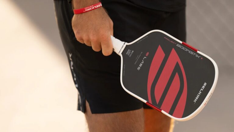 selkirk labs project boomstik: đấm thép cho tay vợt tấn công