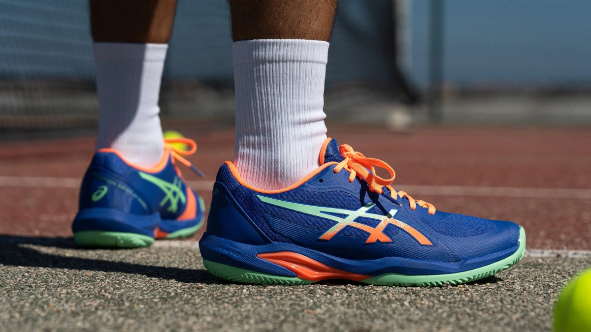 các chuyên gia đã tìm ra giày tennis asics tốt nhất 2025 các chuyên gia đã tìm ra giày tennis asics tốt nhất 2025