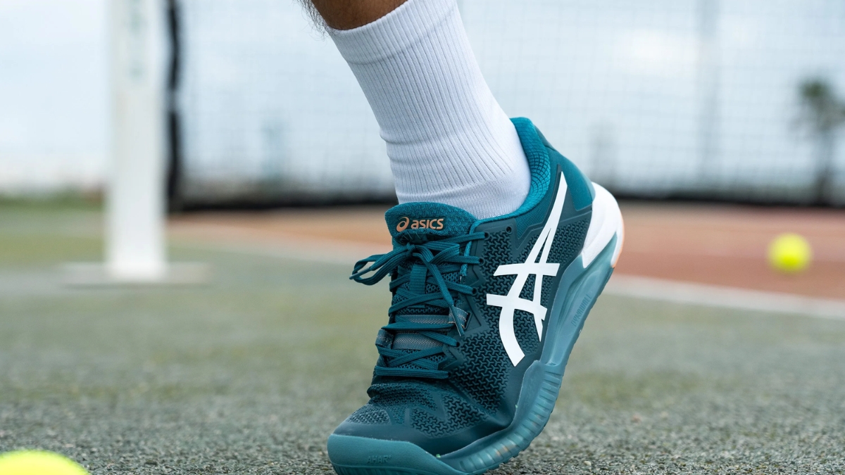 các chuyên gia đã tìm ra giày tennis asics tốt nhất 2025 các chuyên gia đã tìm ra giày tennis asics tốt nhất 2025