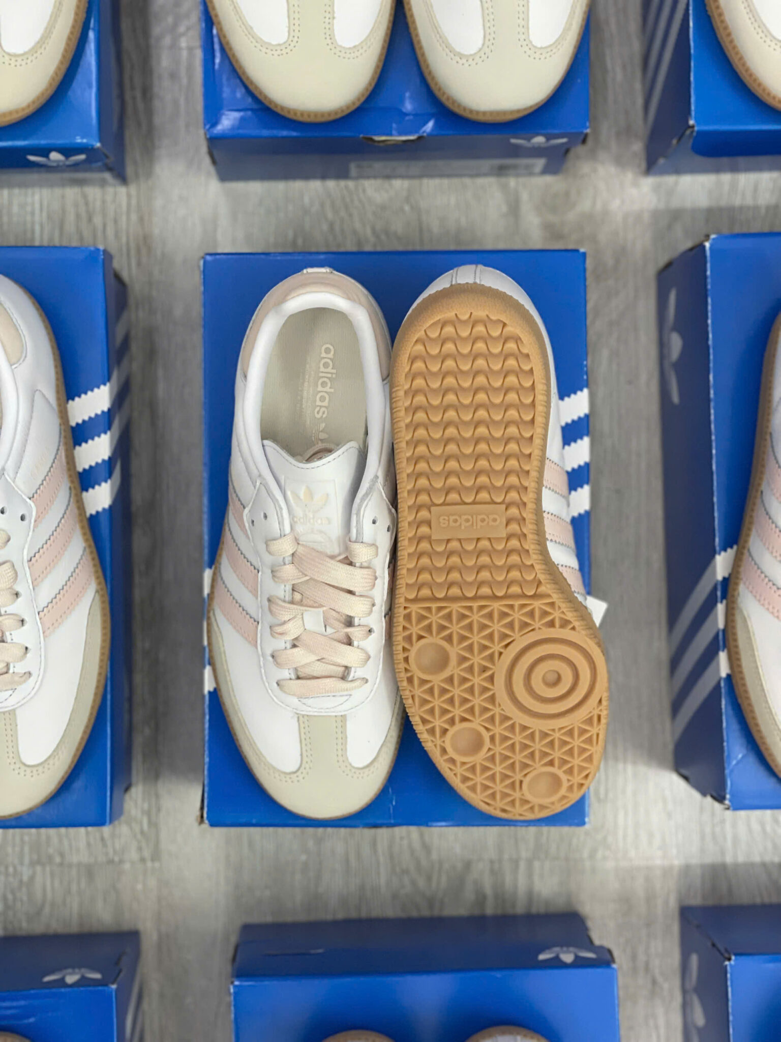 z7166910879148_c7710718e822cf17265dac29a421ad96 giày adidas samba og ‘cloud white’ js1351