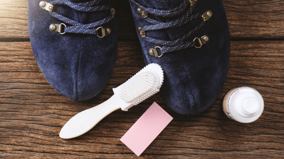 cách vệ sinh giày da lộn bị mốc và ngăn ngừa cách vệ sinh giày da lộn bị mốc và ngăn ngừa