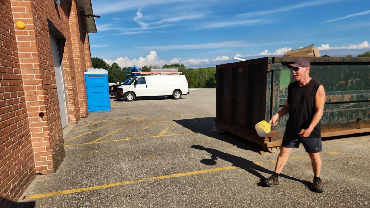 5 bài tập pickleball với tường giúp cải thiện cú trái tay 5 bài tập pickleball với tường giúp cải thiện cú trái tay