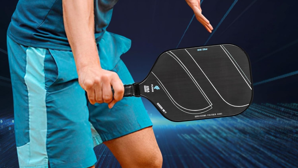 vợt pickleball t700 là gì? giải mã chất liệu và cơ chế