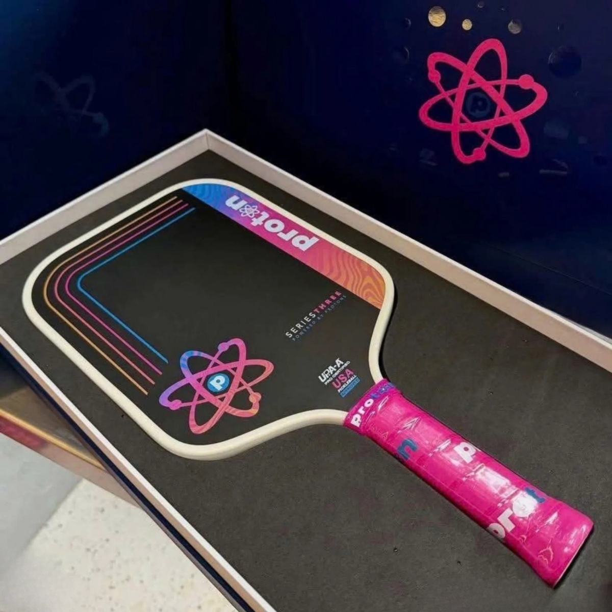 4 vợt pickleball proton series 3 flamingo 'cream' limited edition