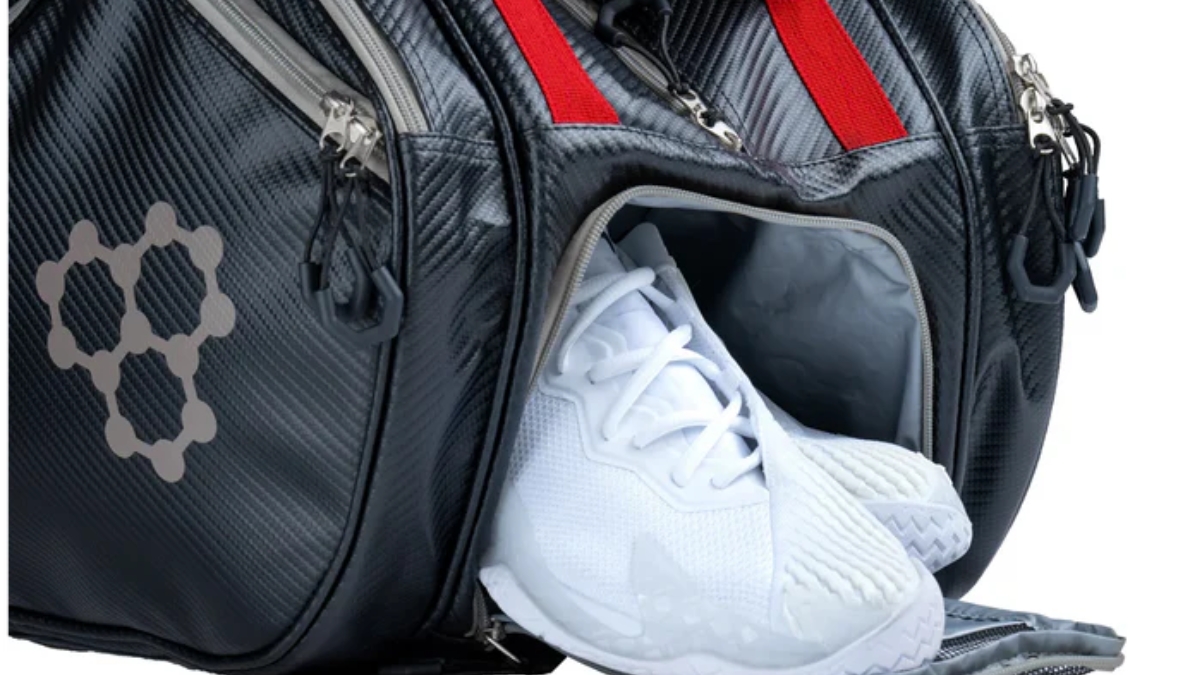 chinh phục mọi giải đấu cùng crbn pro team tour bag 2.0