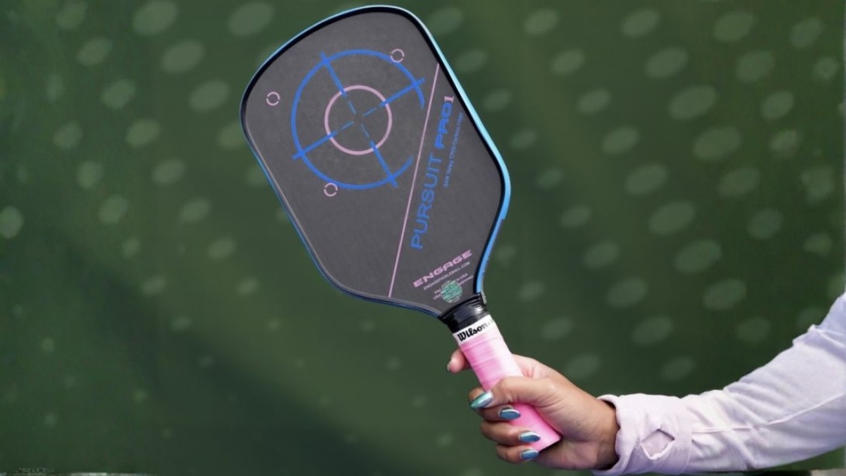 engage pursuit pro1 6.0: sát thủ trên sân "nghiền nát" đối thủ