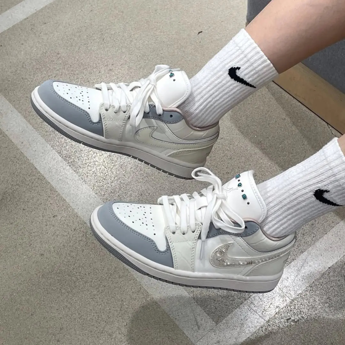 giày nike air jordan 1 low ‘sail soft pearl’ ih7323-100 (6) giày nike air jordan 1 low ‘sail soft pearl’ ih7323-100