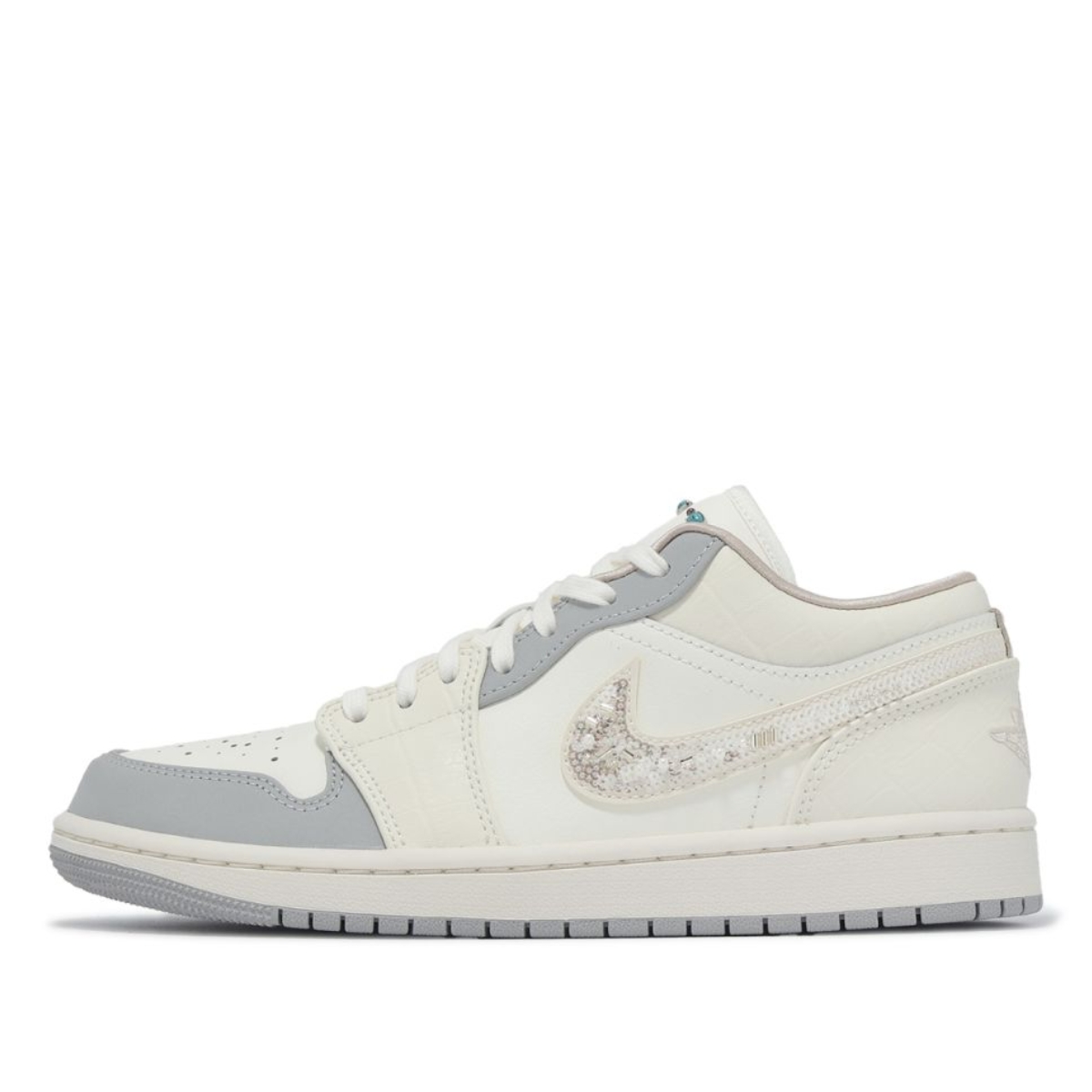 giày nike air jordan 1 low ‘sail soft pearl’ ih7323-100 giày nike air jordan 1 low ‘sail soft pearl’ ih7323-100