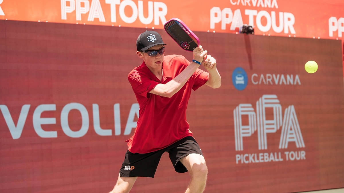 proton series 3 flamingo: "cỗ máy" tạo xoáy thống lĩnh sân đấu