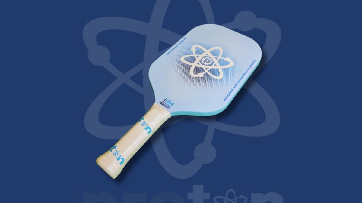 proton series two:"quái thú" trên sân với sức mạnh không tưởng proton series two:"quái thú" trên sân với sức mạnh không tưởng