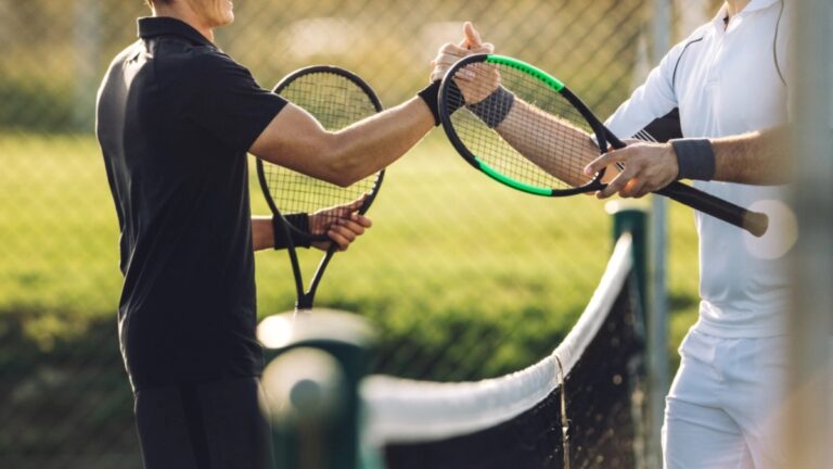 toàn diện: các kiến thức cơ bản để chơi tennis hiệu quả