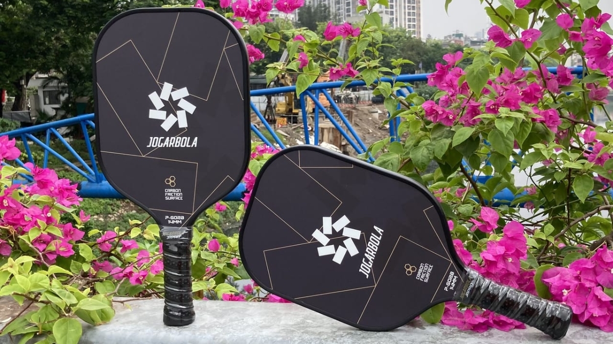 có nên mua vợt pickleball rep 1:1 không?