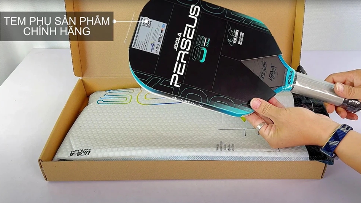 mẹo kiểm tra vợt joola chính hãng bằng điện thoại