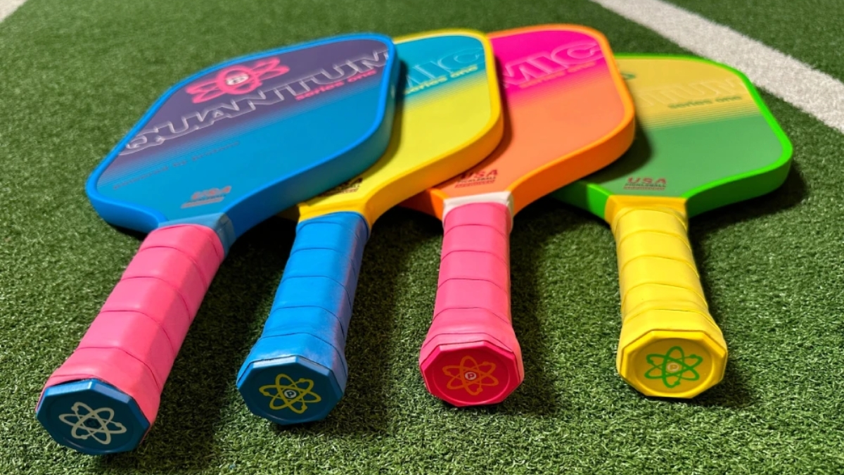 hướng dẫn phân biệt thật giả vợt proton chính xác nhất