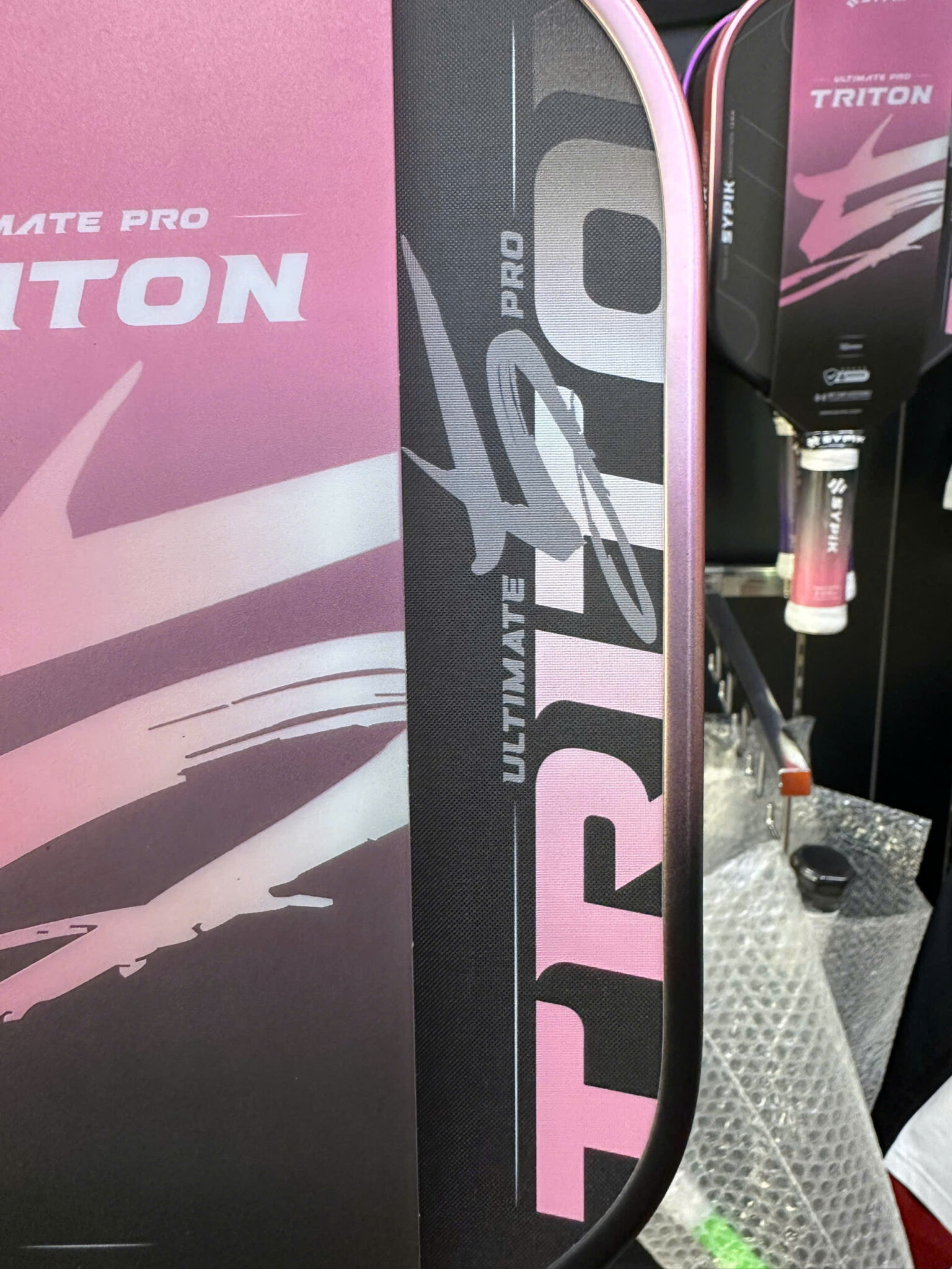 z7258269073643_f96d1376054641febdfacd2ef854fc53 vợt pickleball sypik triton 5 pro ultimate hồng