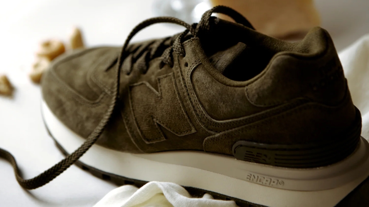 bộ sưu tập todd snyder x nb 574 lấy cảm hứng từ aperitivo ý