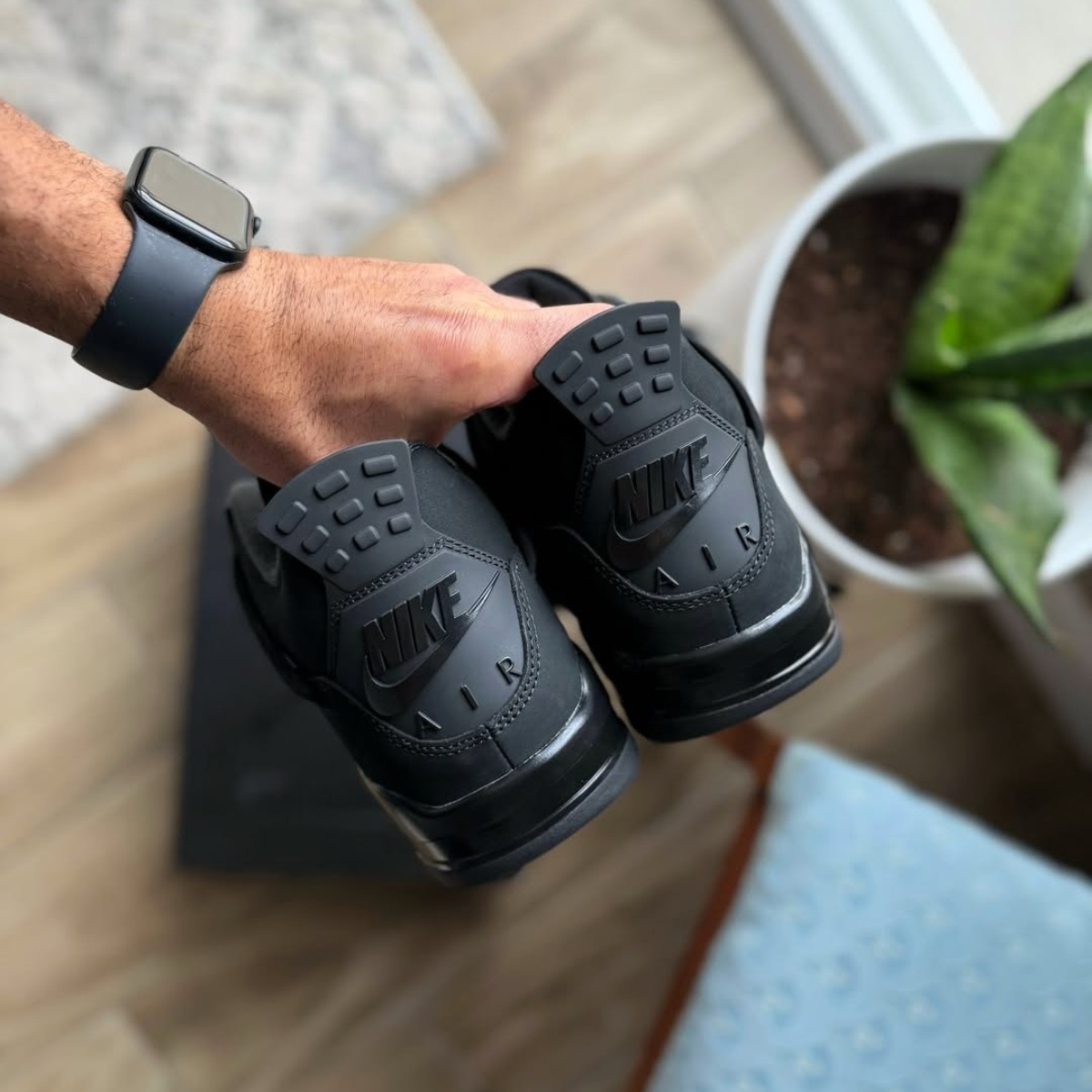 6 giày air jordan 4 'black cat' fv5029-010