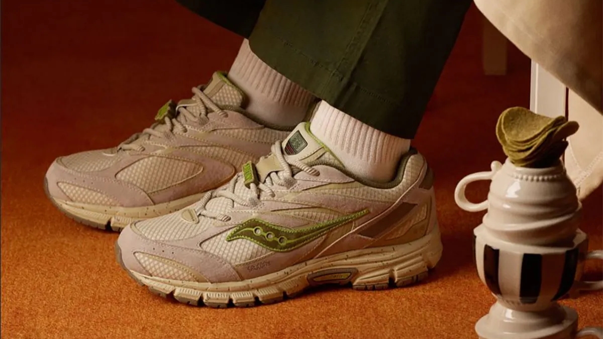 sự kết hợp táo bạo giữa lay's và saucony