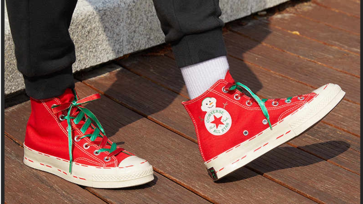 bộ sưu tập sneaker chủ đề giáng sinh hot nhất hiện nay bộ sưu tập sneaker chủ đề giáng sinh hot nhất hiện nay