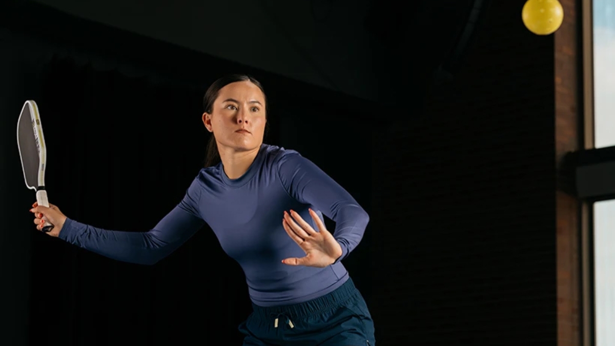 cú sốc lịch sử: bị cưa đôi vợt giữa trận vì nghi ngờ gian lận