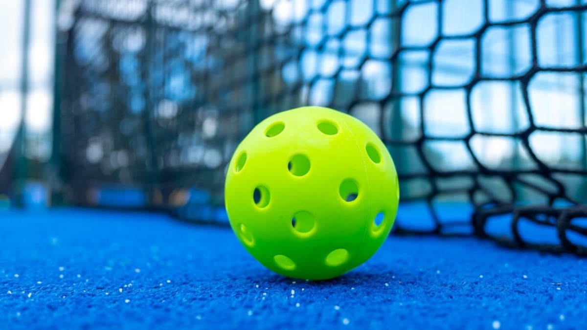 bí quyết chọn bóng pickleball phù hợp cho từng cấp độ